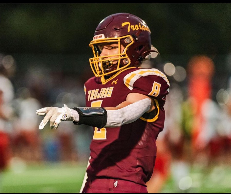 Coming off a solid Jr. football season <a href="/driggers_seth/">Seth Driggers</a> 6’2” 175 ATH has been grabbing college attention. Seth has been putting in work to improve on his impressive soph. track season times:
100m 10.9 200m 22.9 Long 21’5”
<a href="/sportsinkansas/">Sports in Kansas</a> <a href="/KansasPregame/">Kansas Pregame</a>