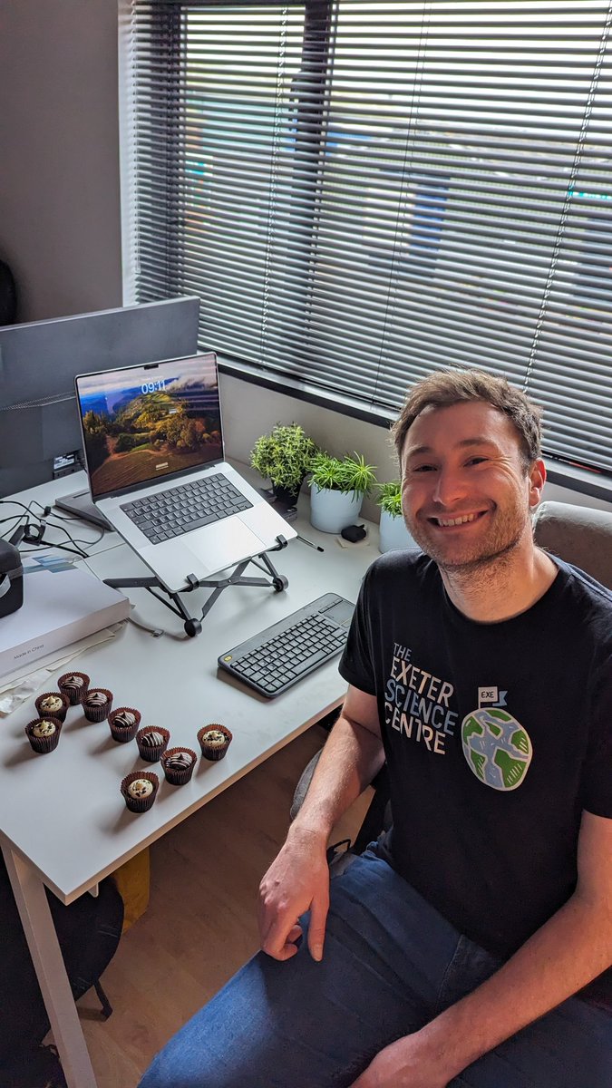 ExeSciCentre's tweet photo. It was Ross' ESC "Birthday" today - he's been with us for 1 year! 😍 Ross is our very first employee: our Projects Officer, but also our in-house climate scientist-mathematician and exhibit-making wizard! 

Find out more about our awesome team: https://t.co/VPQOq3LduE https://t.co/2mdILTYS6Y