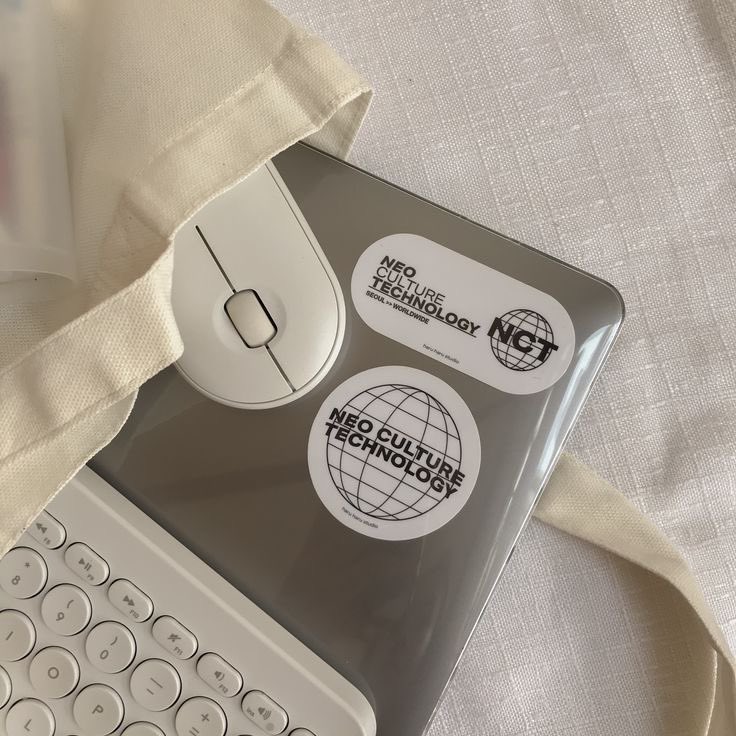 tycultures's tweet photo. thread de aus que eu li e recomendo MUITO! https://t.co/xrwOtO9Qnf