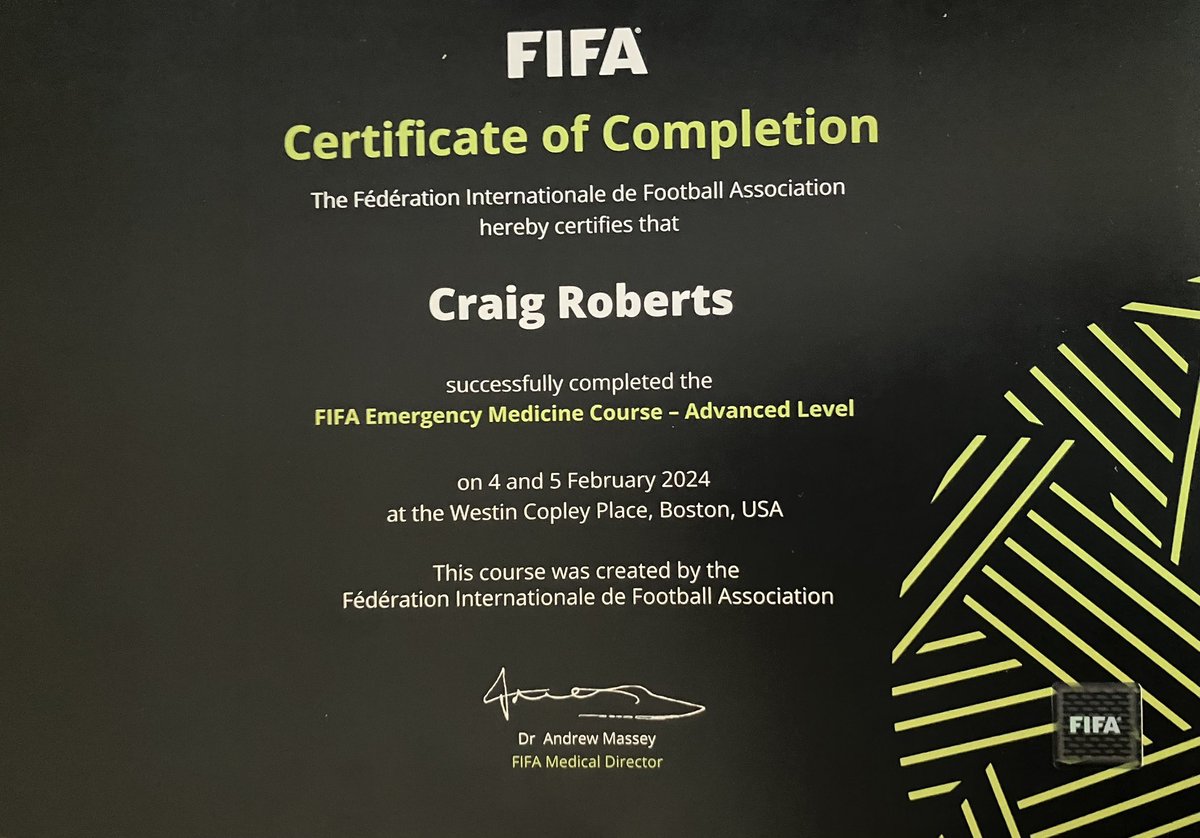 Sportsmedoc's tweet photo. Privileged to be invited to the FIFA Emergency medicine course in Boston amazing to share 2 days of workshops and scenarios with some seriously high powered Doctors. As a true nerd when you have a morning free before one’s flight what do you do?…visit MIT and Harvard of course ! https://t.co/bV50fOS5Tu