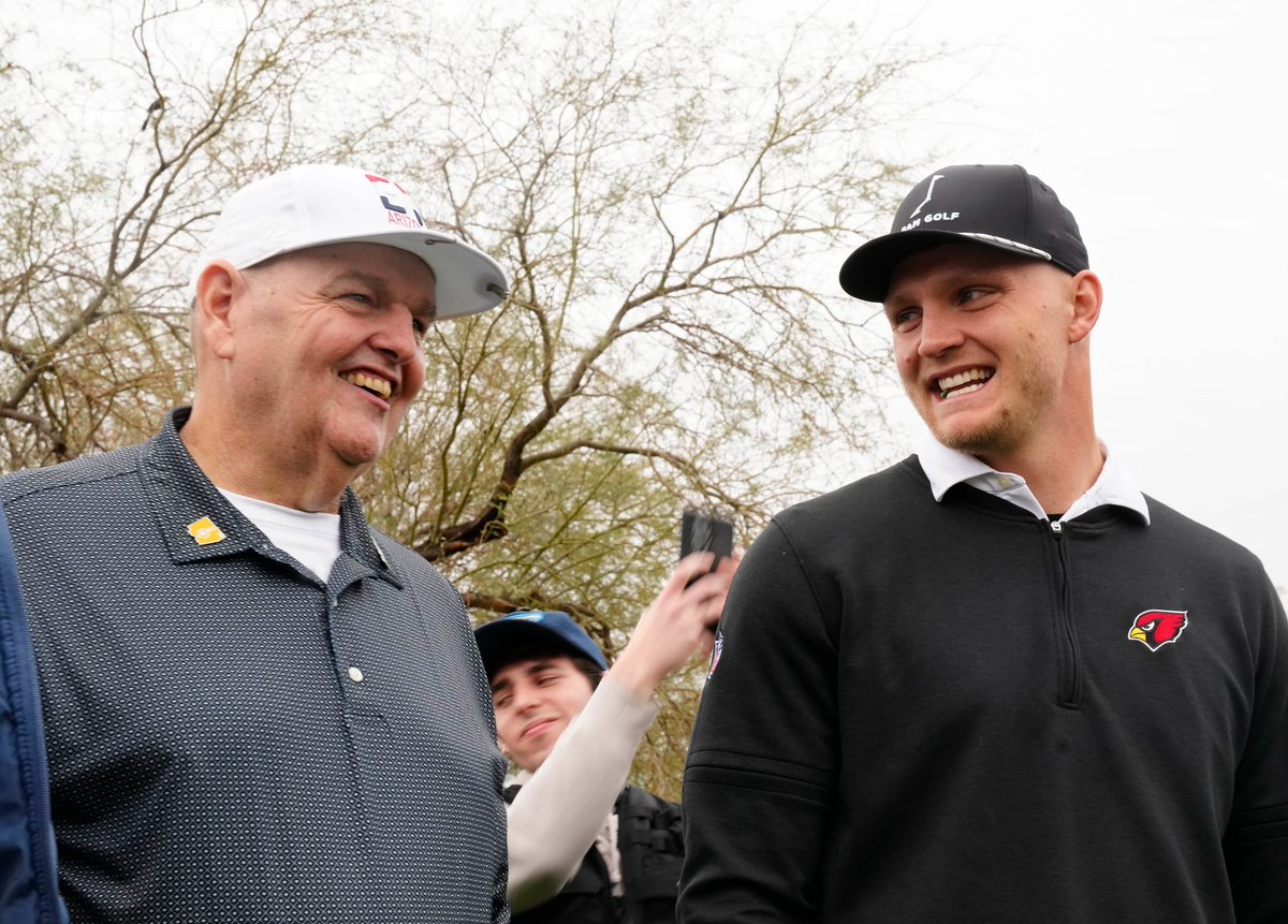 Hans Letz and @AZCardinals tight end @mcbtrey celebrate during the Special Olympics Putt Challenge at the Phx Open.