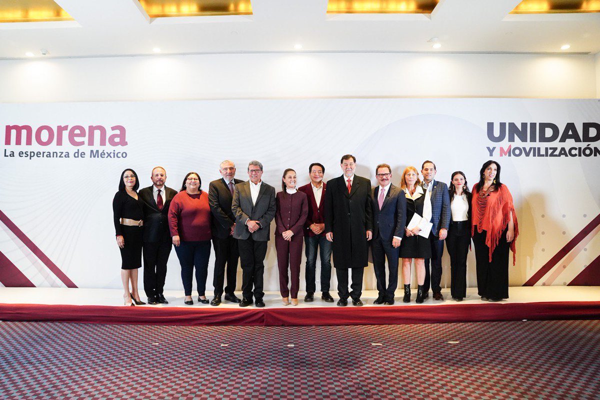 Apoyamos todas las reformas del presidente ⁦<a href="/lopezobrador_/">Andrés Manuel</a>⁩ , es el segundo piso de la 4a Transformación. Qué gusto y honor ser parte del equipo de precampaña 👇🏼 de nuestra candidata ⁦<a href="/Claudiashein/">Claudia Sheinbaum Pardo</a>⁩ a la presidencia de 🇲🇽. Estamos del lado correcto de la historia.