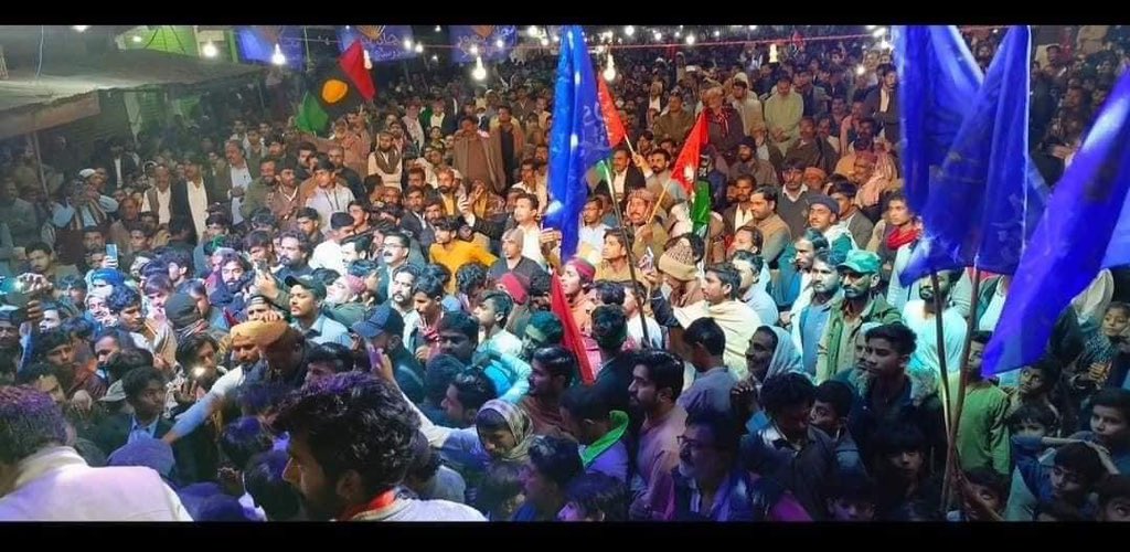 ZaheerChanna8's tweet photo. #شکریہ_میھڑ
آج میھڑ کے عوام نے ثابت کردیا کہ وہ جیسے پہلے تین بار فیاض علی خان بٹ کو جتوایا تھا اور انشااللہ چوتھی بار بھی اپنے رہنما فیاض علی بٹ صاحب کو جتوائیں گے
#PS81 #HumSabKaNishanTeer https://t.co/iGSrwr8O68
