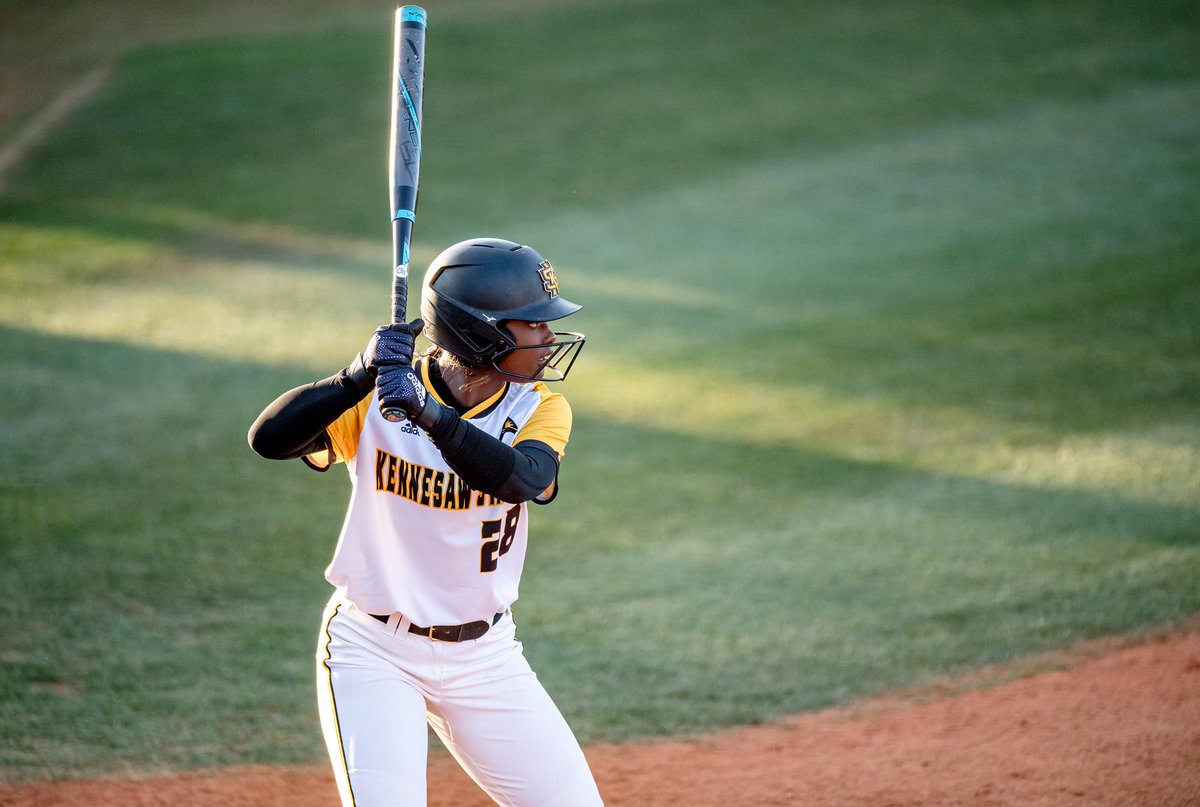 KSUOwlsSB's tweet photo. 𝑹𝒆𝒕𝒖𝒓𝒏𝒊𝒏𝒈: Kiera Cooper

'23: 6 HRs, 7 2B, 22 RBIs

#OneHeart | #HootyHoo🦉 https://t.co/iAizMM6Rt8