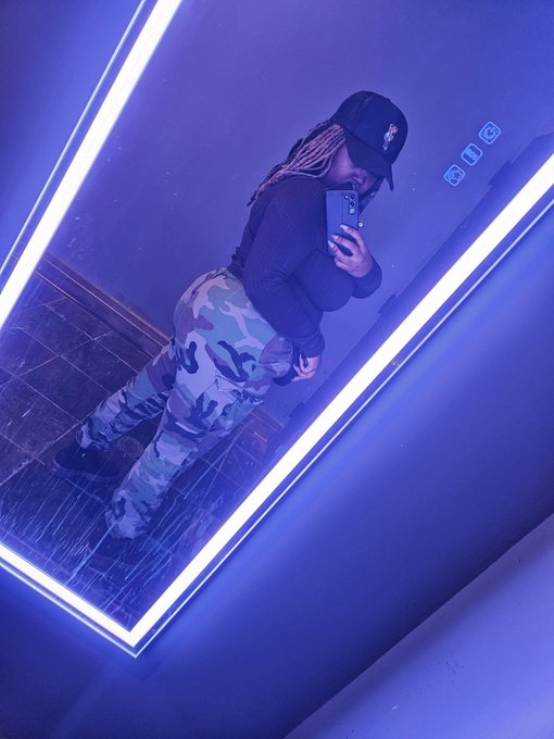 I be neglecting Twitter lol. Here's some updated photos... https://t.co/TppotIgki6