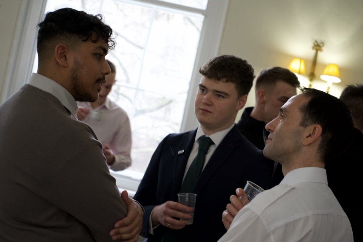WalesOffice's tweet photo. Welsh Secretary @DavidTCDavies welcomed the inspiring apprentices from @astonmartin @airbusintheuk @abports21 @gduknews @thalesuk @klacorp to chat to them about the skills they are learning at the start of their exciting careers.

#NAW24 #SkillsForLife https://t.co/FKrYgwQKSo