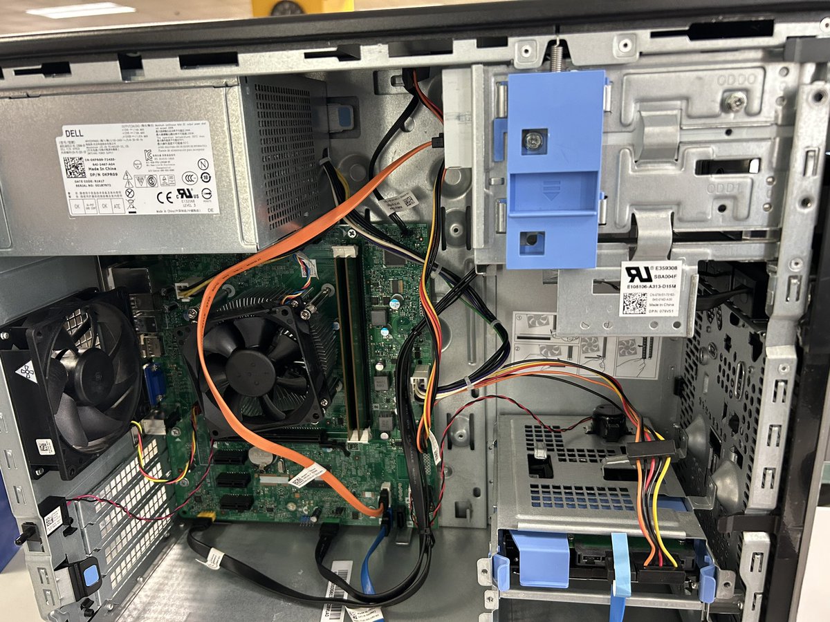 JayAshMACP's tweet image. Western MA day 2day cuz we’re #MACP not #GBACP (IYKYK) - spent time w my fellow board-ers @TheTechFoundry - MA’s premier tech training program, where trainees connect w 100+ biz partners &amp;amp; end up increasing wages by 50% or more upon completing the 18 week program &amp;amp; 6 HCC credits!