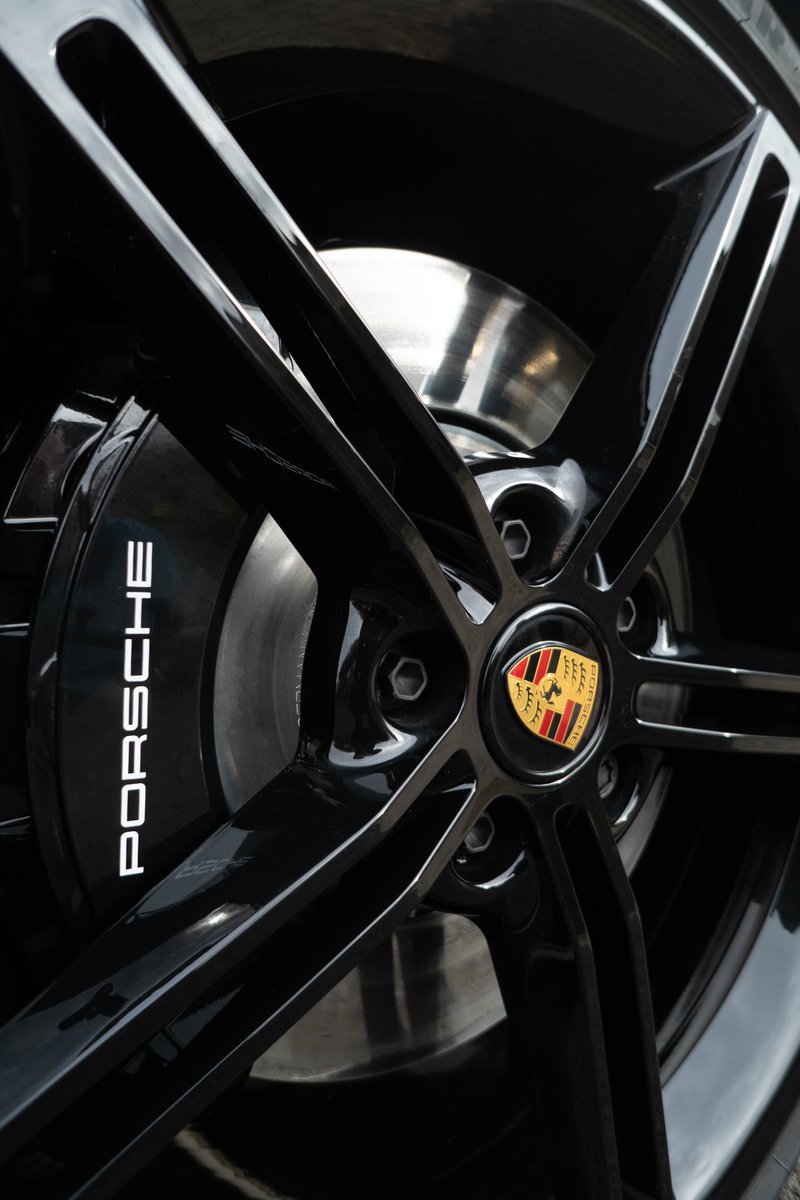 __anthony_james's tweet photo. The mirror finish of Porsche Surface Coated Brakes (PSCB), Porsche's latest development in brake technology. Put simply, PSCB uses traditional iron discs which are coated in tungsten carbide (one of the hardest materials in the world after diamond) for enhanced brake performance. https://t.co/V9uvrUlUPC