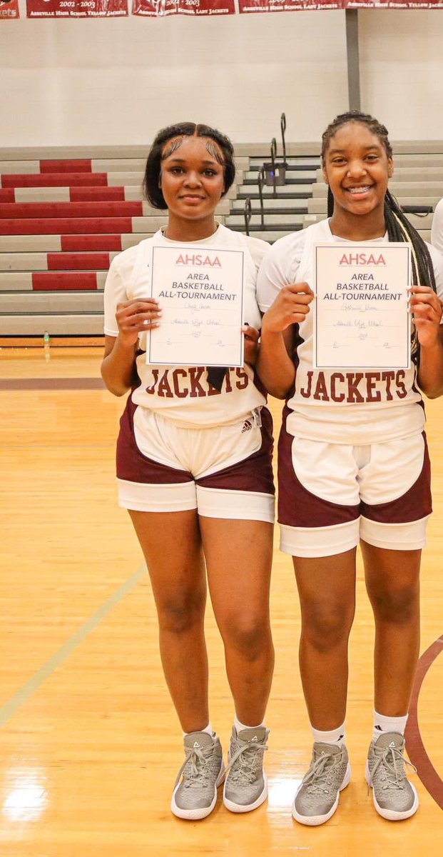 Proud of my girls c/o 25’  @nenebtrim & c/o 28’ @itssmegb_ being @AHSAAUpdates All Tournament team & Area Champs🏆 #workgoneshow ⚒️ @BARS_workouts @BARSElite_ @HoopSeenW  @CoachEW @_CoachL_ @recruiting_next @pgh_lisa @PrepGirlsHoops @PrepHoopsAL