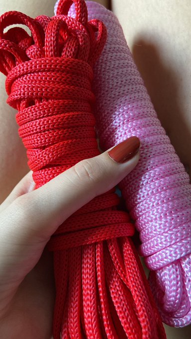 Quem quer me amarrar? https://t.co/t4fUK0OB9T<a href="/tag/cam4halloween"class="tags"><span>#cam4halloween</span></a>