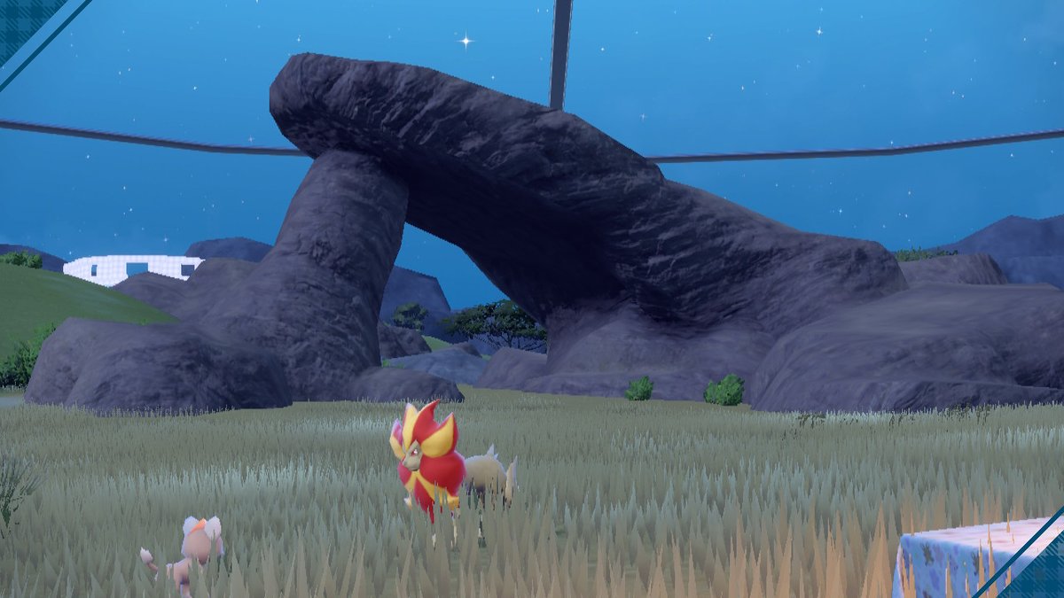 Pugagascar's tweet image. Everything the light touches...