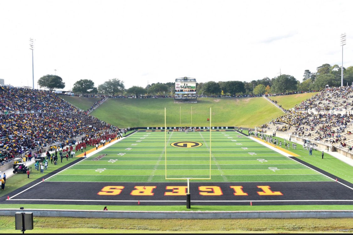 #AGTG Blessed &amp; honored to receive a offer from Grambling University <a href="/GSUFootball01/">Grambling State Football 🐯</a> <a href="/GSU_TIGERS/">Grambling State Athletics</a> <a href="/RecruitLouisian/">Recruit Louisiana™️</a> @On3Recruits <a href="/ShockGizzle/">SpainKiffin</a> <a href="/holdUP23/">Robert Charles Martin</a> <a href="/__iamsanny/">SANNY</a> <a href="/LAvsAllYall/">Louisiana vs. All Y’all</a>