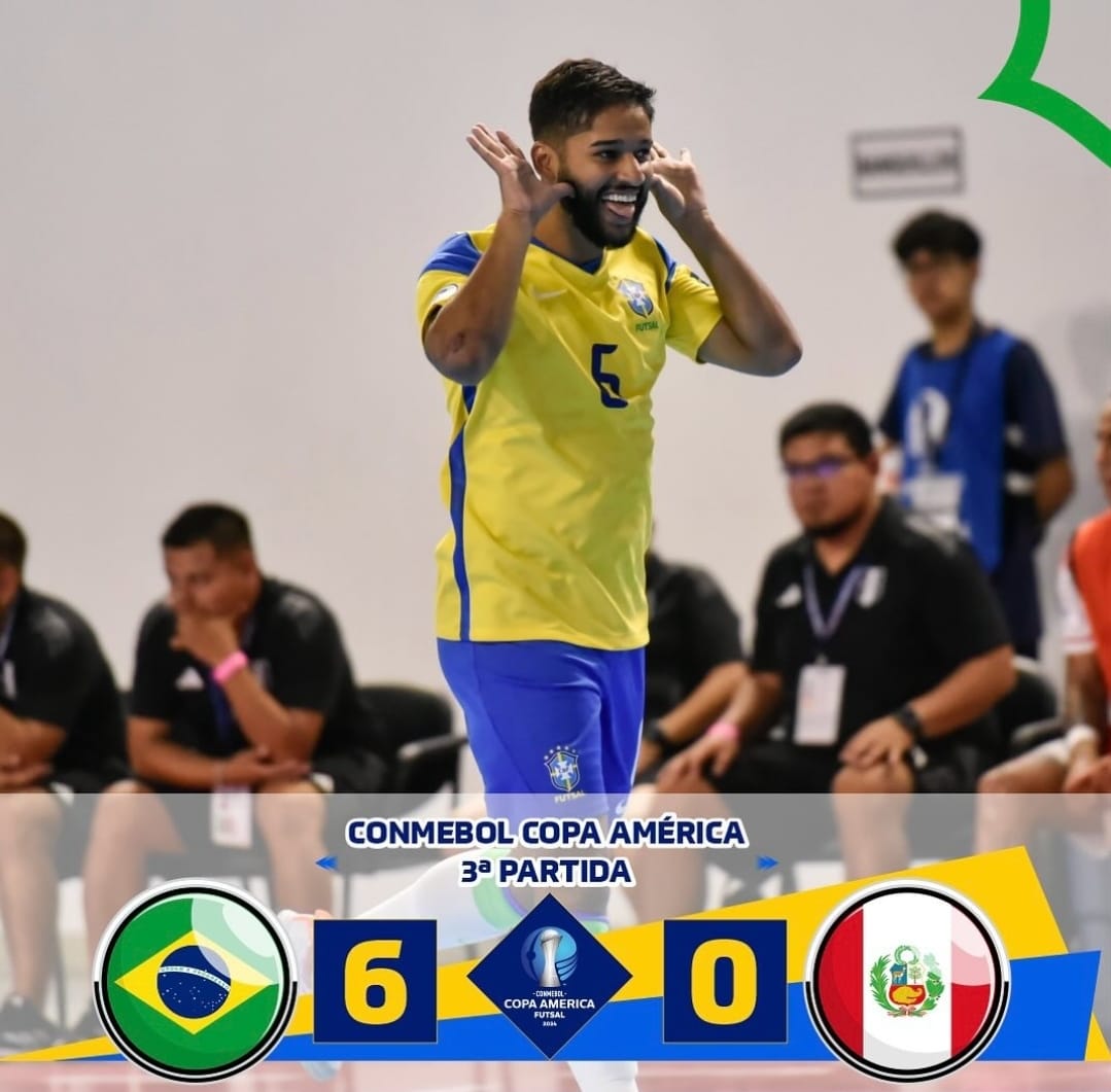 EsporteJorge's tweet photo. TRÊS JOGOS E TRÊS VITÓRIAS 🇧🇷😝💪
O Brasil venceu o Peru por 6 a 0, com gols de Rafa Santos(2), Pito, Valério, Rocha e Lino.
Próximo duelo será contra a Argentina, amanhã (7), às 14h, com transmissão no SporTV.
Vamos, Brasil! 💛
#futsal
#ecjr
#esportecomjorgeroberto https://t.co/bQY1pmWEZ9