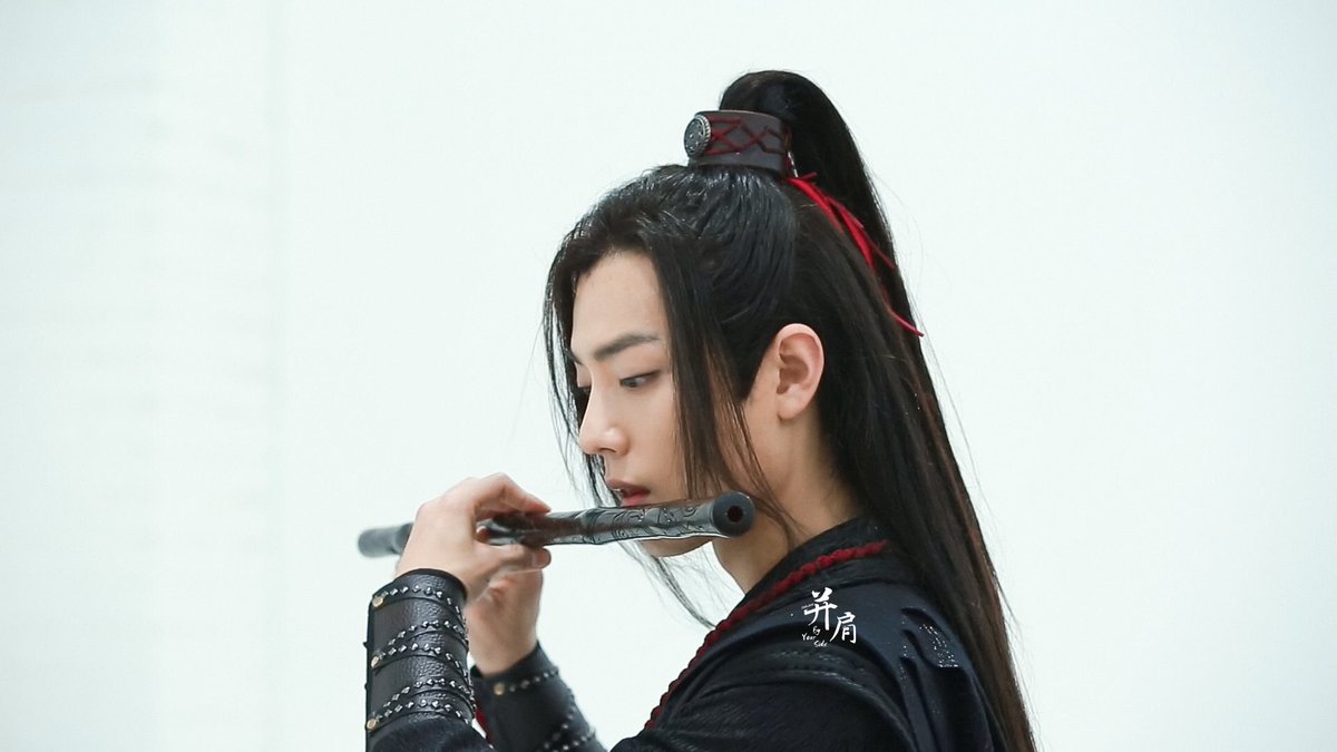 beezisbz's tweet photo. ถ้าเว่ยอิงทำผมทรงนี้จริงในเรื่องก็คือตายห่ากันทั้งยุทธภพค่ะ เพราะงามล่มเมืองของแทร่ https://t.co/NHP2rJtKuh