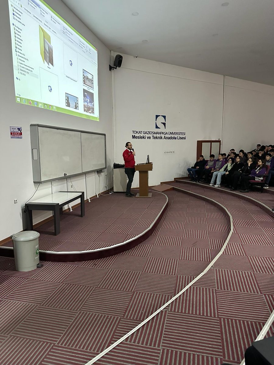 togumtal's tweet photo. T3 Vakfı -Teknofest- Tokat İl Koordinatörü Furkan Çetinkaya, okulumuz konferans salonunda öğrencilerimizle bir araya geldi. @gulistan_erdal @ctnkyfurkan @Selcuk @teknofest @T3Vakfi @tcmeb @tokatmem https://t.co/n7fJmj2ole