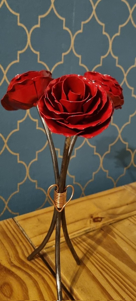 forge_felix's tweet photo. We have 3 Grand Bouquets available ready for valentines. 
#handmade #blacksmith https://t.co/TTHox4VaKg
