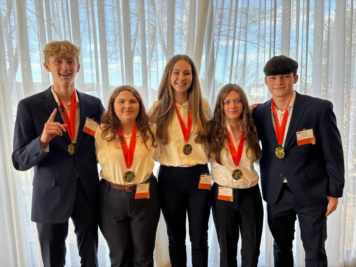 Gina Picard💚 (@ginapicard) on Twitter photo Medals all around for our Jr and SR Hospitality and Culinary students from <a href="/CHARIHOtech/">CHARIHOtech</a> <a href="/CharihoRegional/">Chariho Regional💚</a> Congratulations 🎉👏🏼👏🏼🎉 Medals all around for our Jr and SR Hospitality and Culinary students from <a href="/CHARIHOtech/">CHARIHOtech</a> <a href="/CharihoRegional/">Chariho Regional💚</a> Congratulations 🎉👏🏼👏🏼🎉