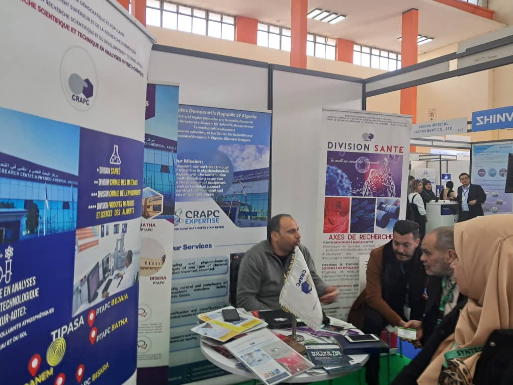 CRAPC_Centre's tweet photo. #صوراليوم_الثاني||
#Stand_CRAPC
#maghreb_pharma_Expo
🔵من جناح عرض الكرابسي في الصالون الدولي  للصناعات الصيدلانية في شمال افريقيا في طبعته العاشرة .
⚗️🧬مرحبا بكم بجناح عرض المركز🧬⚗️ 
#Stand_N06B_Pavillon_Central_SAFEXPo https://t.co/aJaJdShRMZ