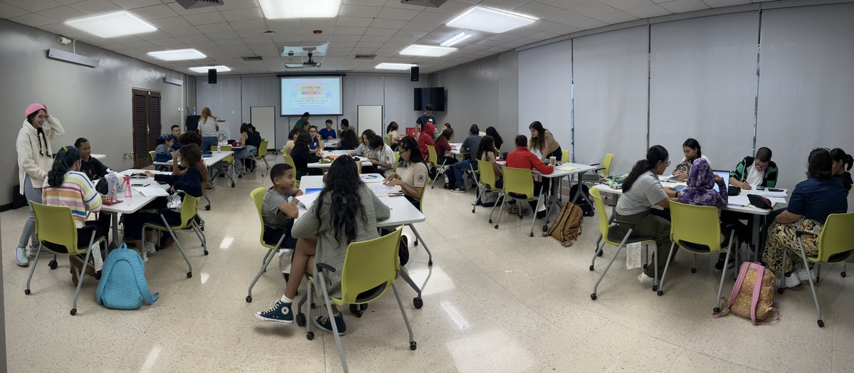 CUA-RUM (@cuarum) on Twitter photo Hoy reiniciamos nuestras sesiones de apoyo académico escolar con mucha energía y con casa llena. ¡Ni la lluvia les detiene! Gracias CUAtes por darle sentido a este proyecto. 📓🫶🏼💪🏽#porlajusticiaeducativa Hoy reiniciamos nuestras sesiones de apoyo académico escolar con mucha energía y con casa llena. ¡Ni la lluvia les detiene! Gracias CUAtes por darle sentido a este proyecto. 📓🫶🏼💪🏽#porlajusticiaeducativa