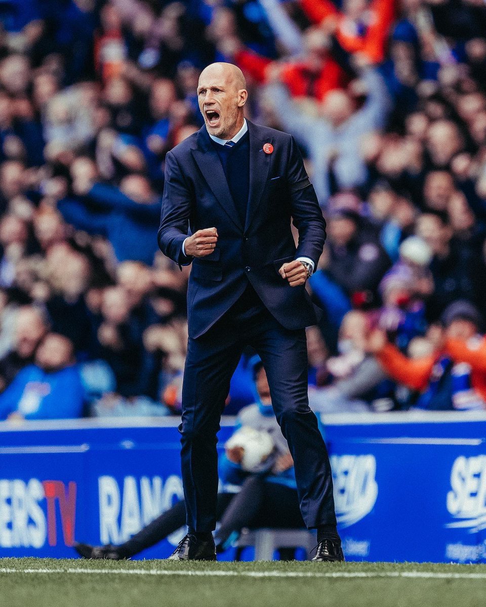 aaron72_'s tweet image. 5th October - 

Back to back defeats against Aberdeen and Aris Limassol leave us 7 points behind in the league and looking unlikely to qualify for the knockout stages of Europe.

6th February -

League Cup Winners
Last 16 of UEL (1st in group)
Joint top of the league

PC😎🇧🇪