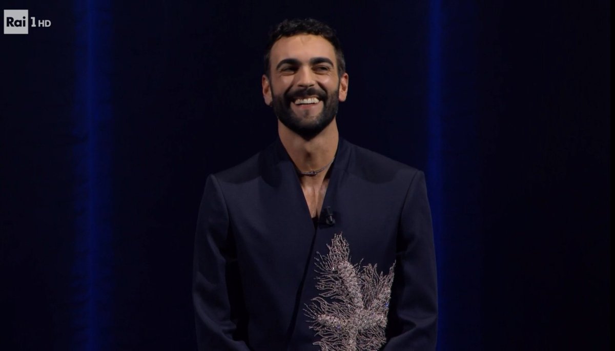soansiosaa's tweet photo. CHE UOMO IMMENSO MARCO

#sanremo2024 https://t.co/BF2o7lHioA