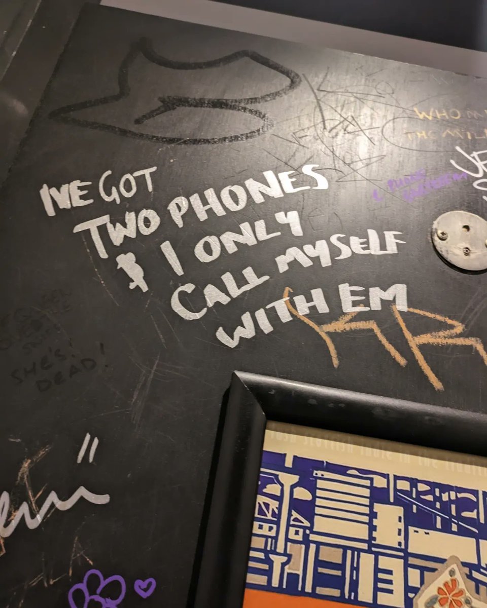 silver_pillows tweet media