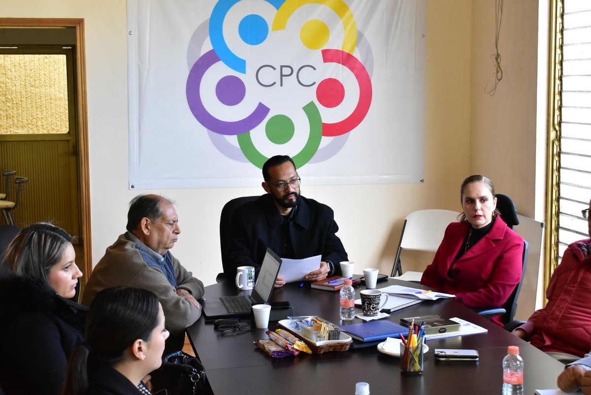 SeslaDurango's tweet photo. Se llevó a cabo la 53° reunión del Grupo Técnico para la elaboración del Programa de Implementación de la #PEAdurango, se aprobaron las estrategias y lineas de acción de la prioridad 28 "Desarrollar e implementar políticas de transparencia proactiva y gobierno abierto que https://t.co/dlEBnGGpjw