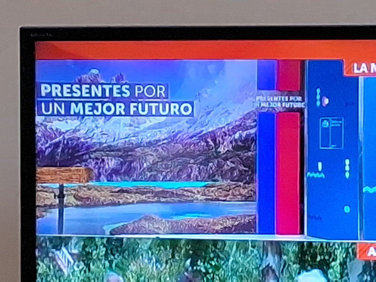 sebastian_it's tweet photo. La negligencia del gobierno no para.
Los medios internacionales confirmaron hace 30 minutos sebastián piñera, hay condolencias y acá nadie hace vocería para dar información oficial.
Nos gobierna un micrófono.
@sebastianpinera https://t.co/ow5VFcTAP3