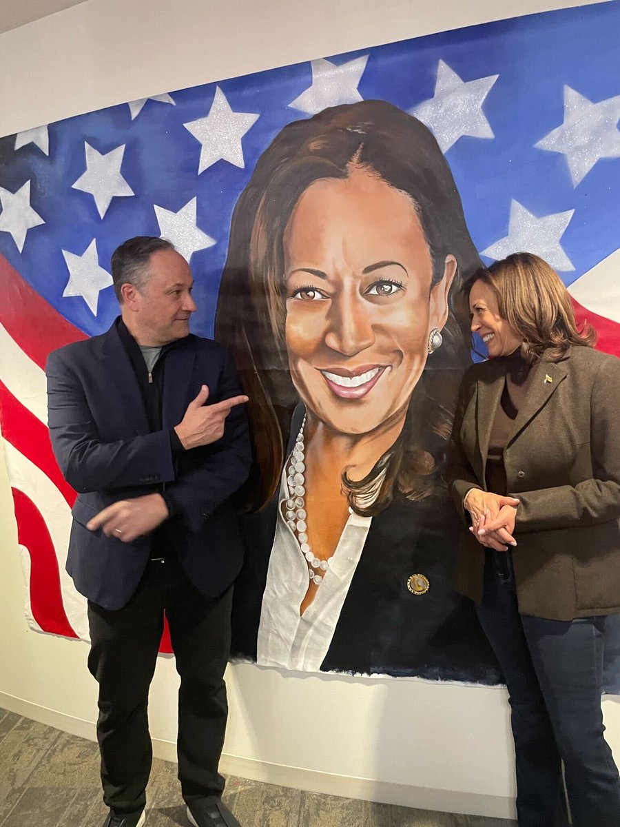 Look who @KamalaHarris and I spotted at the opening of the Biden-Harris HQ. It was great to meet everyone working hard on the campaign, and we’re looking forward to seeing our team grow.