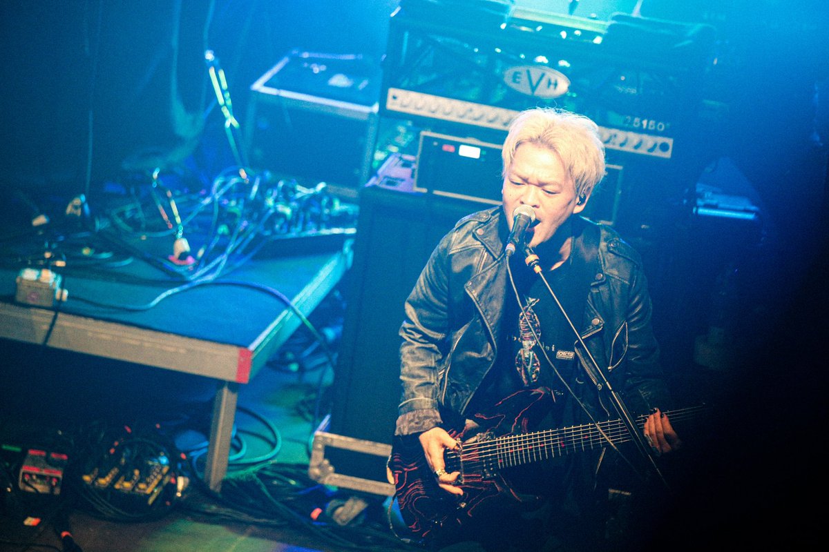 SHOW-HATE tweet media