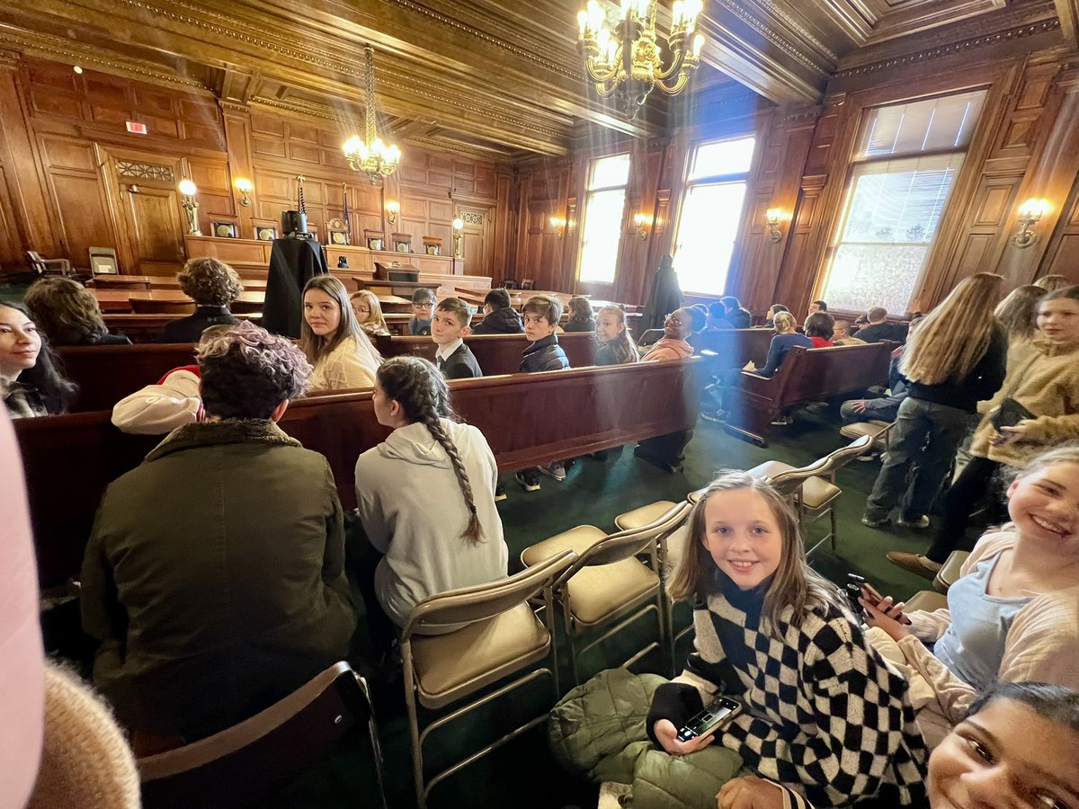 BooneKY_GATES's tweet photo. BCS Middle School GATES headed to our State Capitol for the Gifted Proclamation Signing! Students heard from Gov. Beshear and Q&amp;A’d with Senators Schickel &amp; Williams and Representatives Rawlings, Proctor, and Doan! @Boone_County https://t.co/Ot7rJHirjN