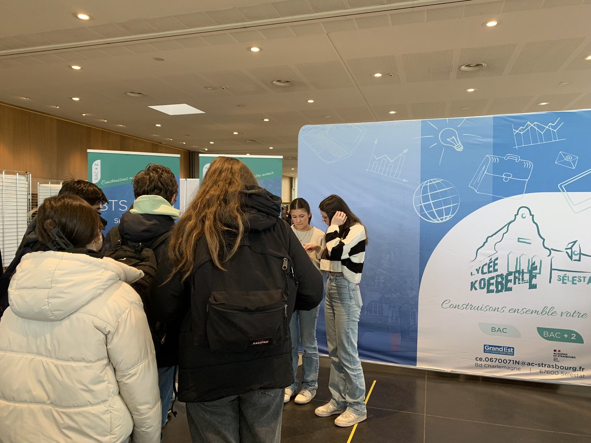 Au carrefour des formations ce mardi au Tanzmatten <a href="/villedeselestat/">selestat.fr</a> avec des élèves de TSTMG spé SIG <a href="/Lycee_Koeberle/">Lycée Koeberlé</a> 
Merci à Emilie, Mélissa et Naomie pour m’avoir aidé avec les collégiens #Dambach #Erstein #Benfeld #Selestat #Chatenois #Sundhouse #Obernai #Marckolsheim #Barr