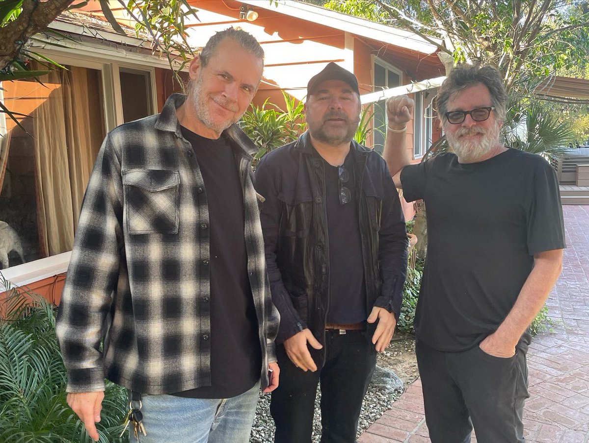 julianvelard's tweet image. 2. The backbone of the LP - #timlefebvre, @JezzaStace and @Dwaved. Not pictured here, the amazing #jonbutton who played on half the tunes.