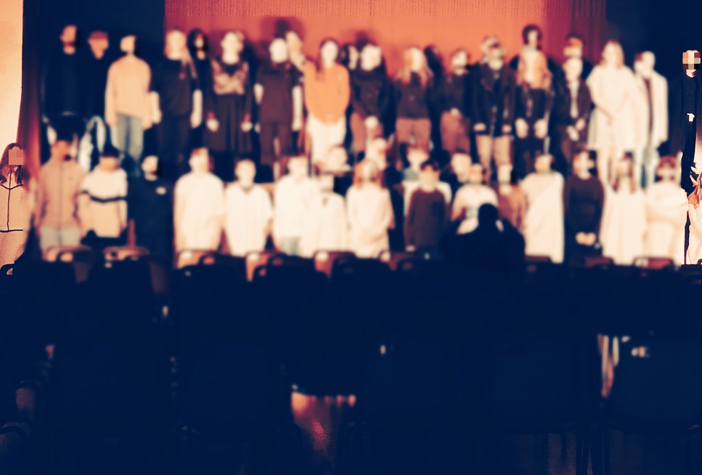VidalLydie's tweet photo. Les élèves de troisième  @ARimbaud_CLG_86 ont fait résonner le texte d'Antigone. Les 50 élèves ont incarné les personnages de cette tragédie mise en scène par la compagnie rouge cheyenne. 🙏 CC du Haut Poitou et @daacpoitiers pour le financement du projet 🙏la mairie de Latillé https://t.co/Nc3eAmVm7j