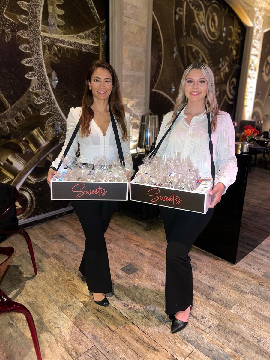 alicelauramodel's tweet image. Another successful upscale event with our models Pinar and Mackenzie as candy models 🍭 🍭 #Alicelauramodels #Dallasmodels #Texasmodels