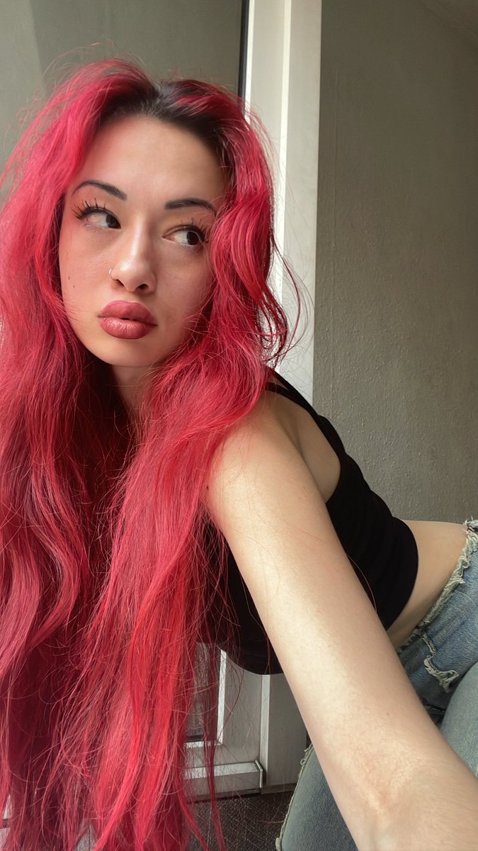 Empty your wallets NOW 💸🥰 #findom #goddess