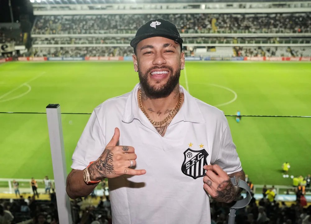 geglobo's tweet photo. Neymar aceita convite do Santos para acompanhar o clássico com o Corinthians na Vila Belmiro

👉👉https://t.co/ac5XOX4aBL

📸Divulgação/SantosFC https://t.co/rQp2UEN6Od