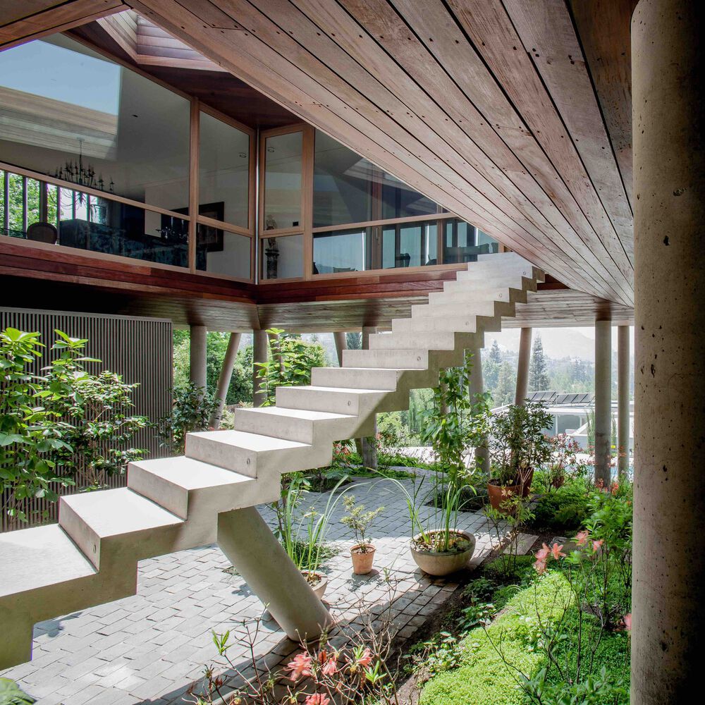 Crypto Arch tweet media