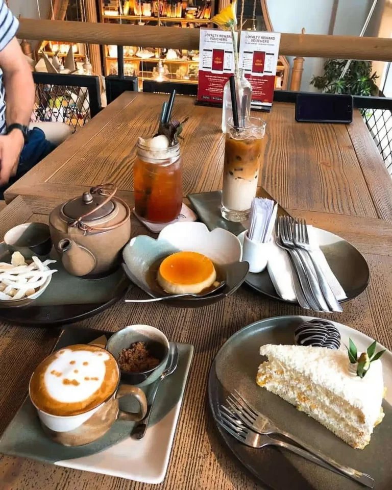ro66901's tweet image. "Morning coffee is not just a drink, but also a part of lifestyle. Enjoy your private space or relax with friends and family every morning. 🌄☕️ #Lifestyle #Relaxation #MorningCafe"