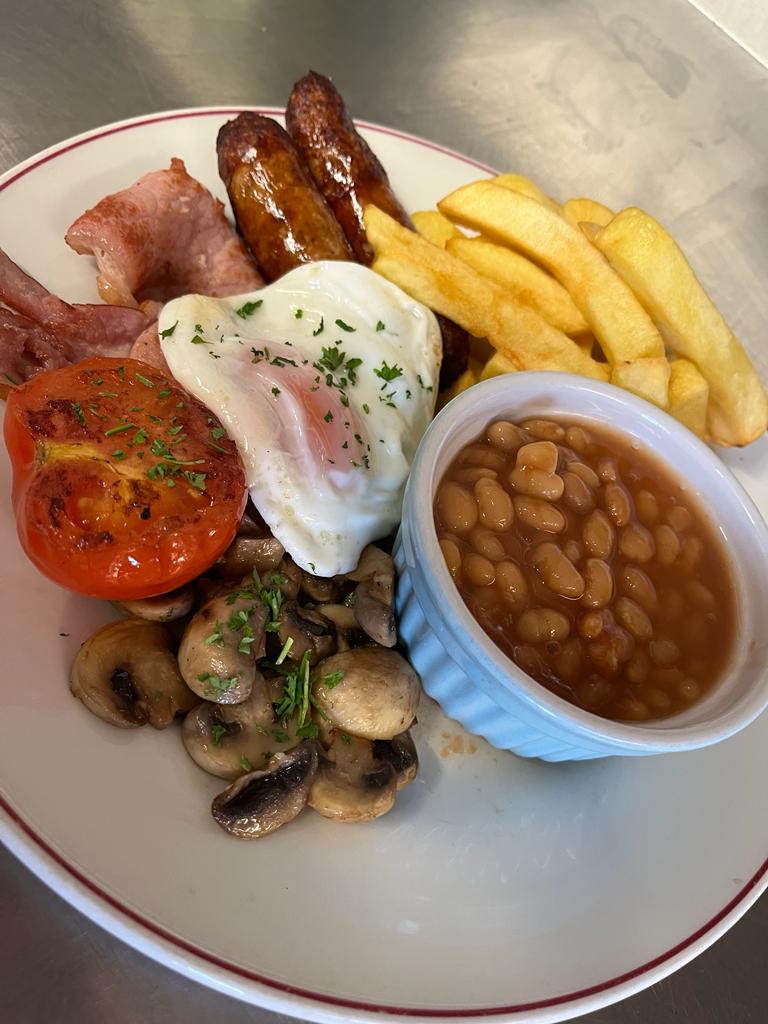 Anvilinncongham's tweet photo. Serving homemade food 6 days a week. Tues to Sun.

01485 600625

#kingslynn #Norfolk #pub #realale #gin #carvery #local #sundayvibes #steaknight https://t.co/CL7XAKWszy