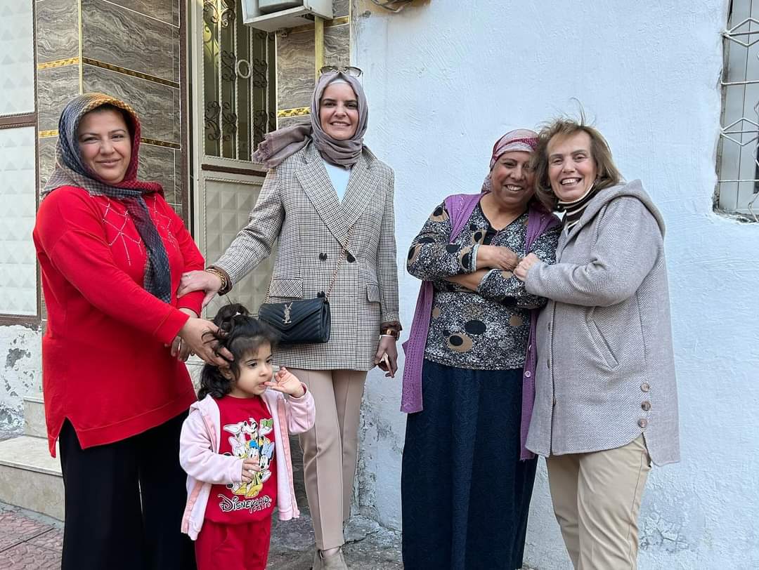 AkKiliss's tweet photo. 📌Karataş Mahallesi 

Kilis Zaferi için AK Kadınlar her zaman sahada... 💡❤️

#BizBüyükBirAileyiz
#hazırızkararlıyız🇹🇷

@ahmetsalihdal 
@Akresitpolat79 
@akserhanbaskan 
@GonulOztin https://t.co/56WoehlAlT