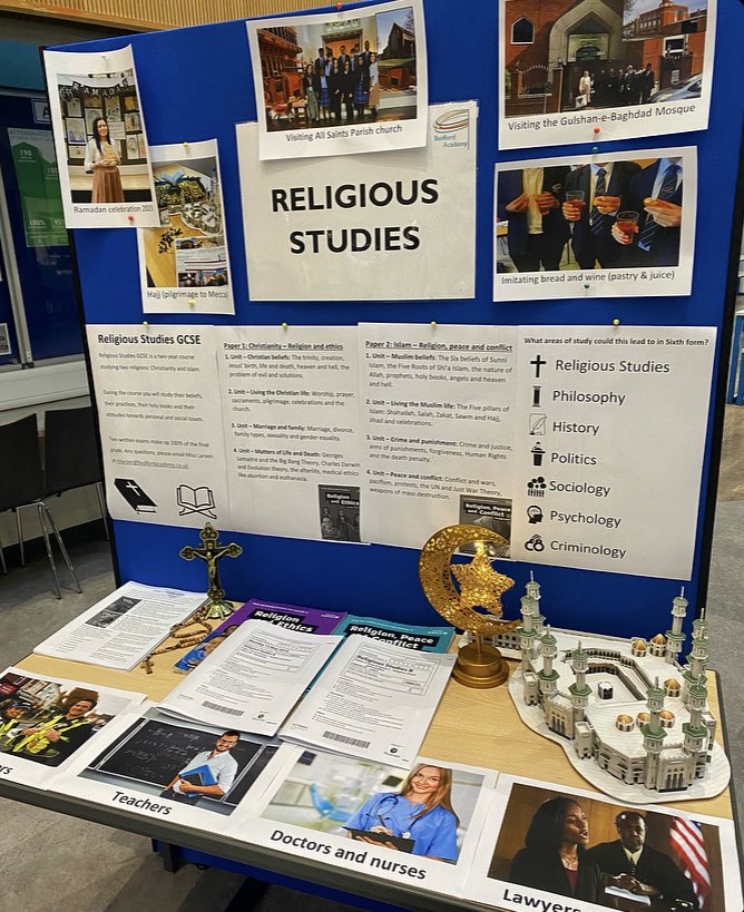 Successful GCSE Pathway evening @Bedford_Academy. Great to see so many students interested in pursuing RS GCSE next year. #TheBAWay #REteacher #TeamRE