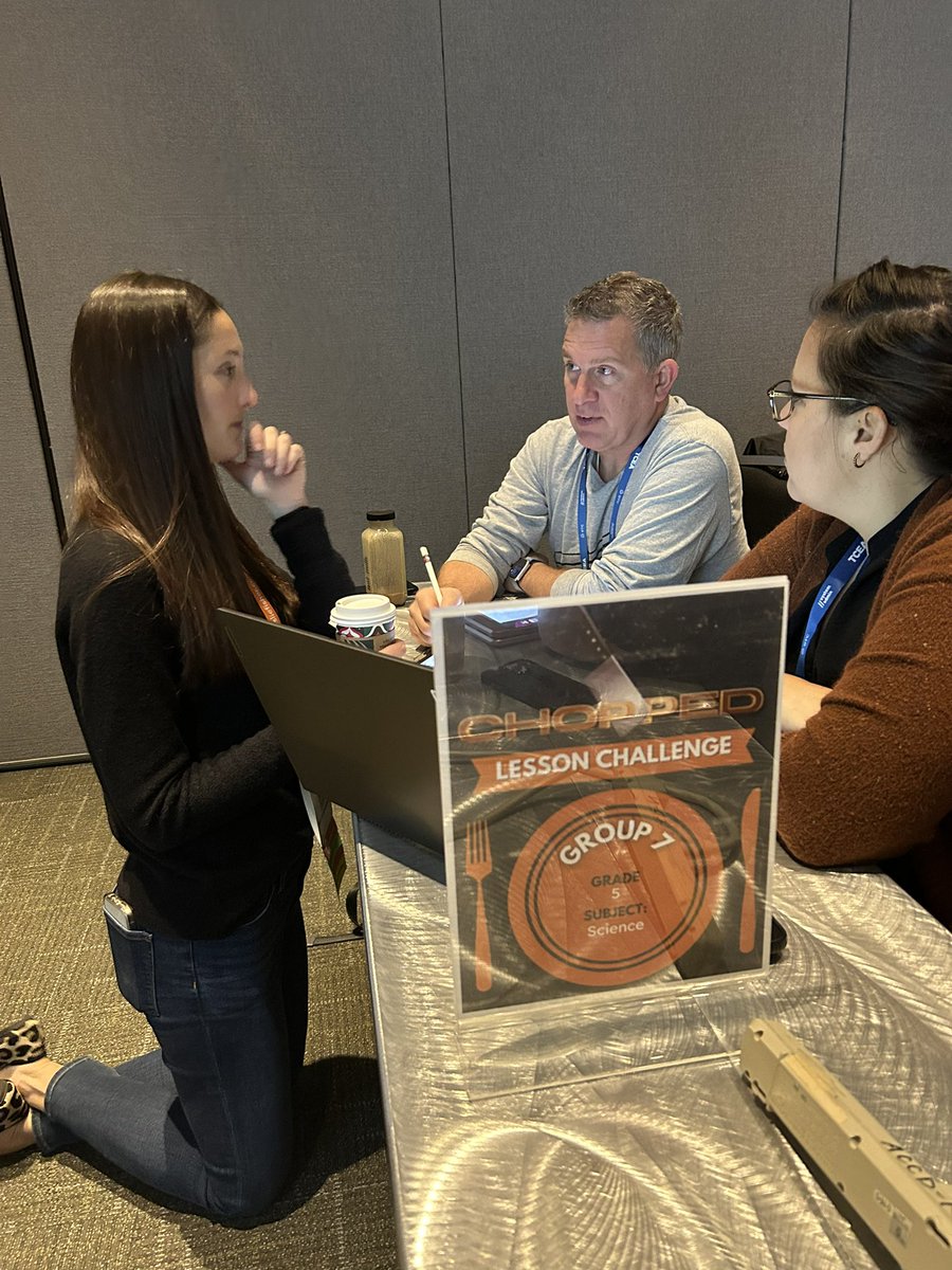 CSISDedtech's tweet image. Our very own Lauryn Fiechtner packed the house with her TCEA session Chopped!  Sending a huge thank you to Claire Hall for her help!