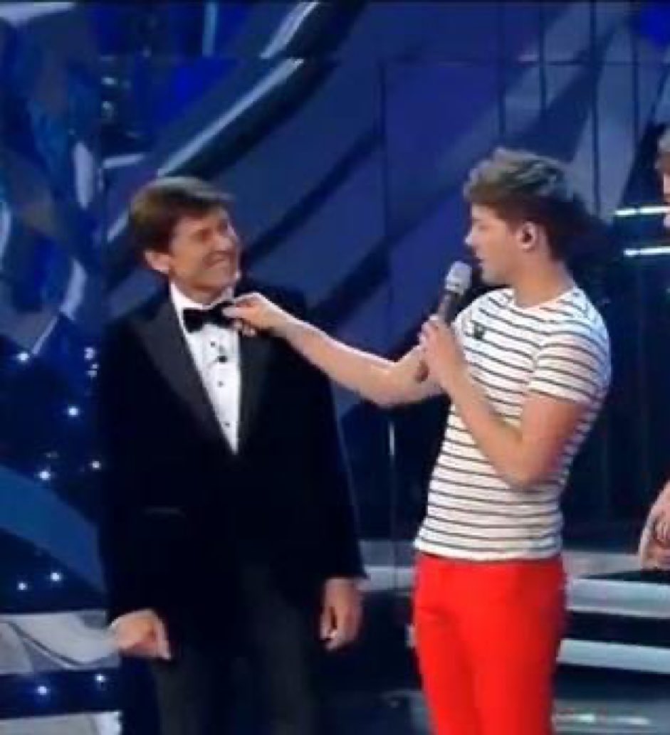 thenewcandace's tweet image. Momento più alto della televisione italiana &amp;gt;&amp;gt;&amp;gt;&amp;gt;