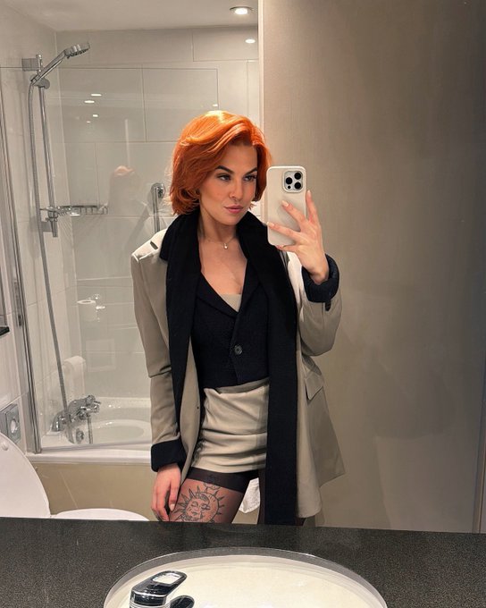 That hussy line sitting just at the right level https://t.co/2TQ4T2SaZj<a href="/tag/heels"class="tags"><span>#heels</span></a><a href="/tag/orange"class="tags"><span>#orange</span></a><a href="/tag/ass"class="tags"><span>#ass</span></a><a href="/tag/itgirl"class="tags"><span>#itgirl</span></a><a href="/tag/balaclava"class="tags"><span>#balaclava</span></a><a href="/tag/rearview"class="tags"><span>#rearview</span></a>