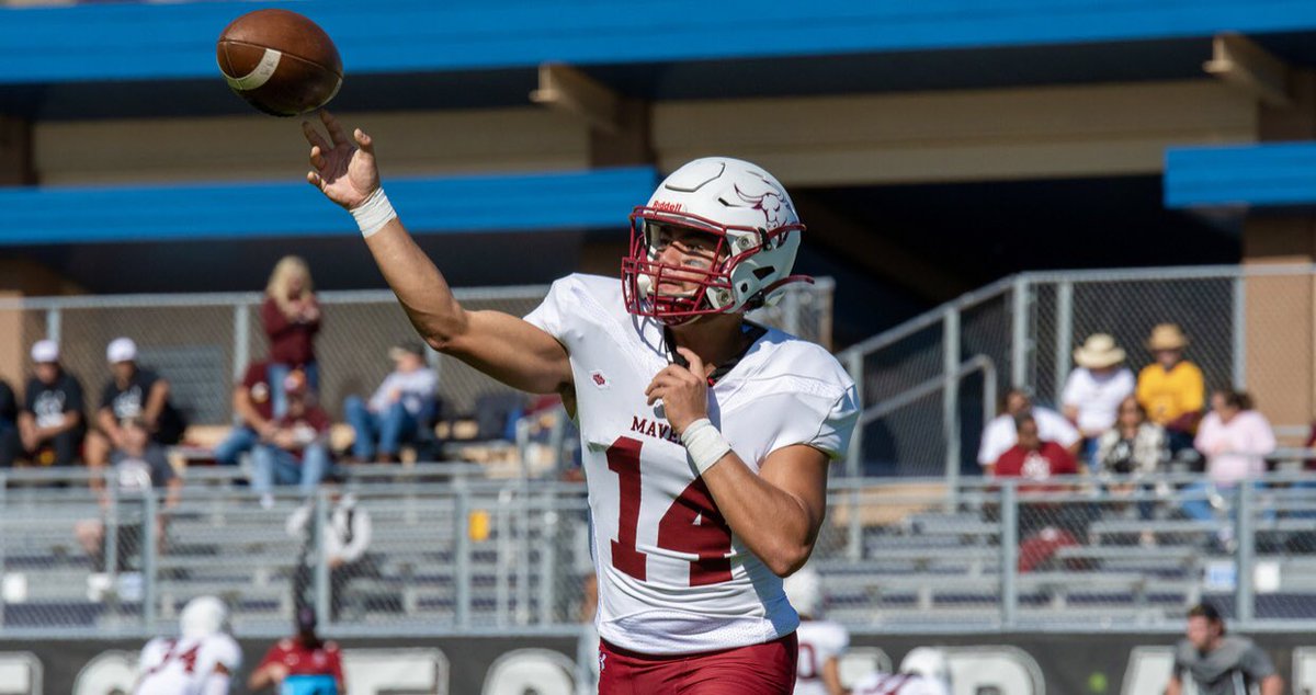 Thankful to receive an offer from Colorado Mesa @CMUMavsFootball 🙌🏽