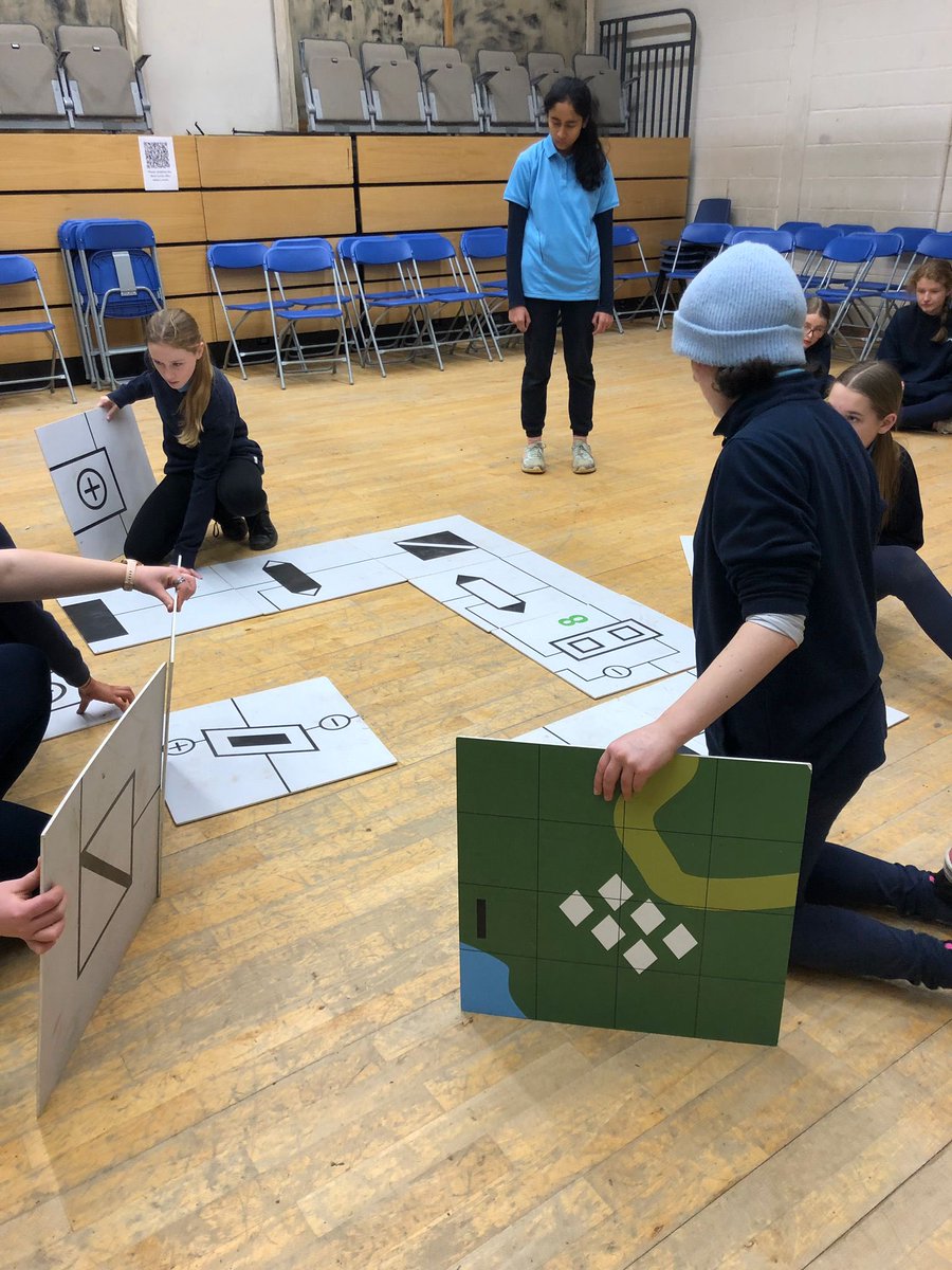 WyvernStEdsPE's tweet image. Some of our year 9 girls took part in our ‘She Can Be Active’ event today @ WSE. They got involved in a variety of activities and showed great leadership, problem solving and determination. 

Big thank you to @SalisburySgo for organising and @ArmyintheSW for running the event!