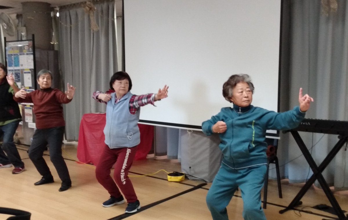 SPLCDOTCA's tweet photo. Seniors in our Friendly Visiting program
recently enjoyed a get-together. Friendly Visiting can include weekly visits by volunteers, phone chats, and escorting to appointments. To learn more, visit https://t.co/GqCR0Q2SDi.
#scarbto #scarborough #healthyaging #friendlyvisiting https://t.co/4ua0xtckgF