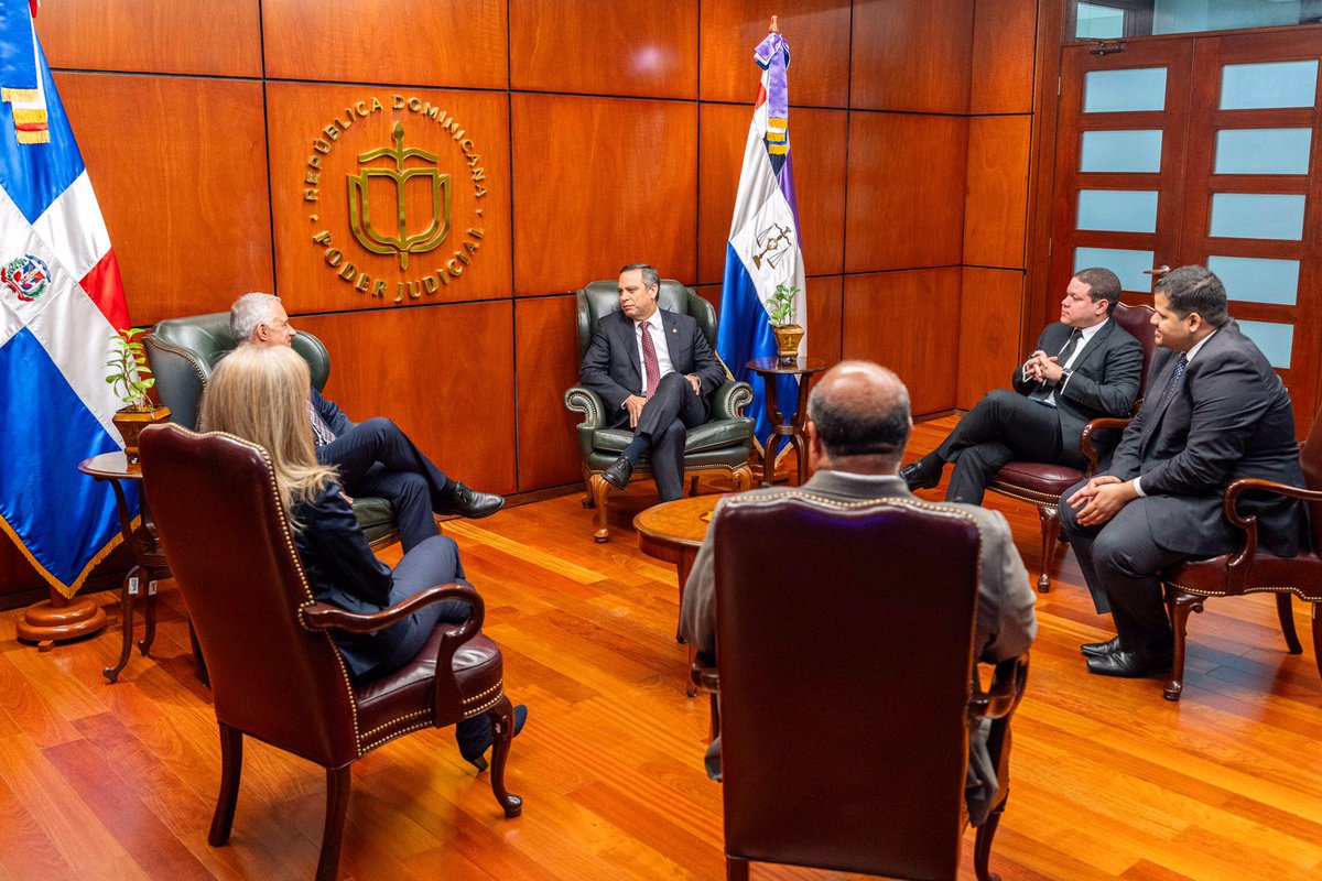 Henry Molina tweet media