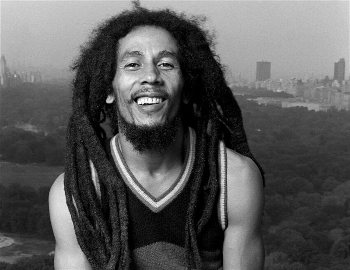 JusJahMagazine's tweet photo. Happy earthday to the late great @bobmarley 🙏🏾🦁🇯🇲❤️💛💚💫

Whose music and message remain a gift to all of us. 

Are you celebrating Bob’s earthday today? 

#bobmarley https://t.co/fm7ertEda4
